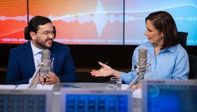 “A gente precisa consumir mais pescado. Comer peixe significa ter uma vida melhor”, diz ministro da Pesca