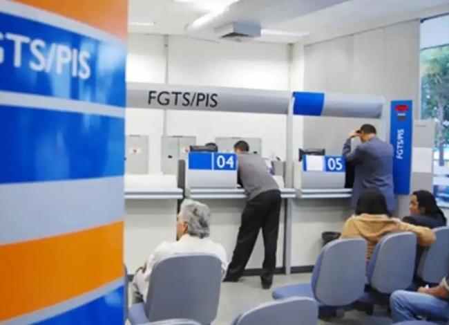 Abono salarial começa a ser pago nesta segunda-feira (16)