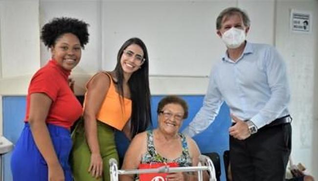 Ação do programa Ver Bem, Viver Melhor beneficia mais 80 pessoas em Guriri, São Mateus, ES