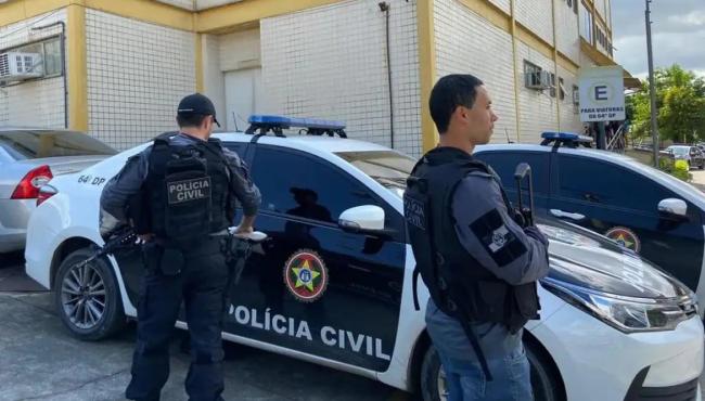 Ação policial contra facção criminosa resulta em seis mortos e 12 suspeitos presos no Rio