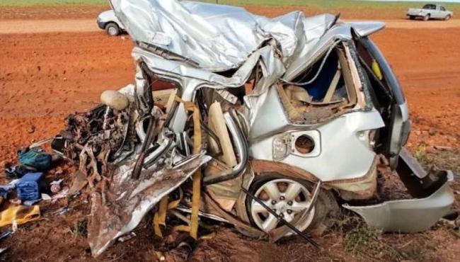 Acidente entre SUV4 e van com pacientes de hemodiálise deixa 13 mortos