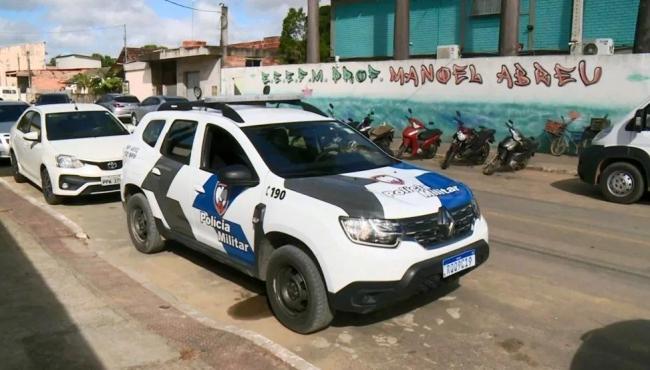 Adolescentes são levados para delegacia após ameaçarem fazer massacre em escola em Linhares, ES