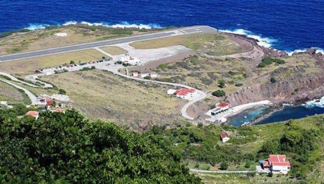 Aeroporto de Saba, o menor do mundo, fica em "ilha de piratas"