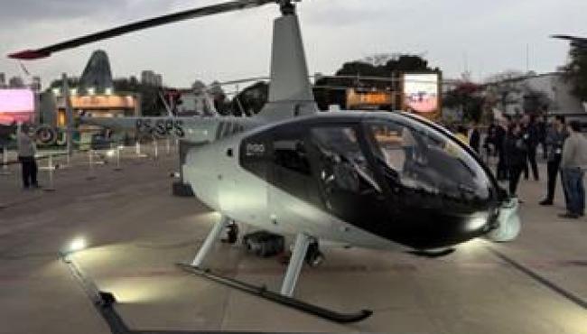 Aeroporto Internacional de Vitória (VIX) recebe transporte histórico de helicóptero dos EUA para o Brasil da Rhenus Logistics