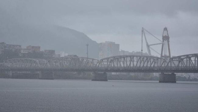 Alerta de tempestade, chuva de granizo e ventos de até 60 km/h para o ES