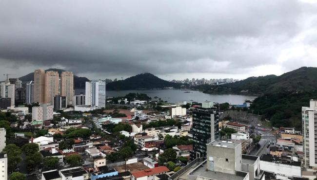 Alerta para mais chuva forte e raios a partir desta quinta-feira (18) no Espírito Santo