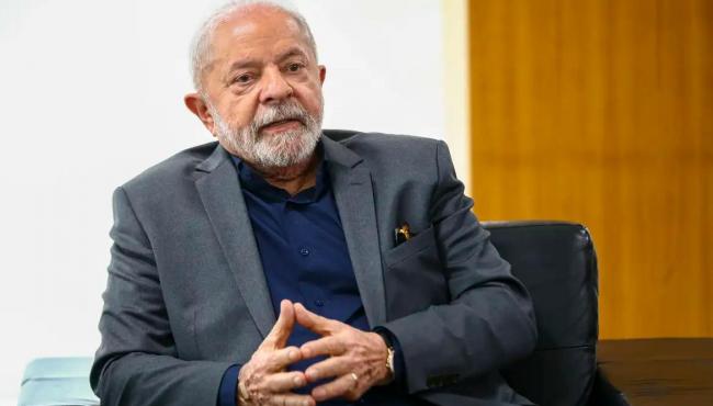 “Alguém que pratica assédio não vai ficar no governo”, diz Lula