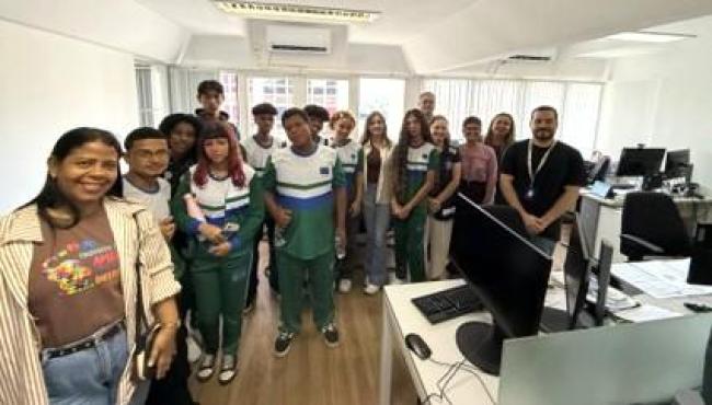 Alunos de São Mateus, no ES, visitam a sede do Procon-es e aprendem sobre direitos do consumidor e educação financeira
