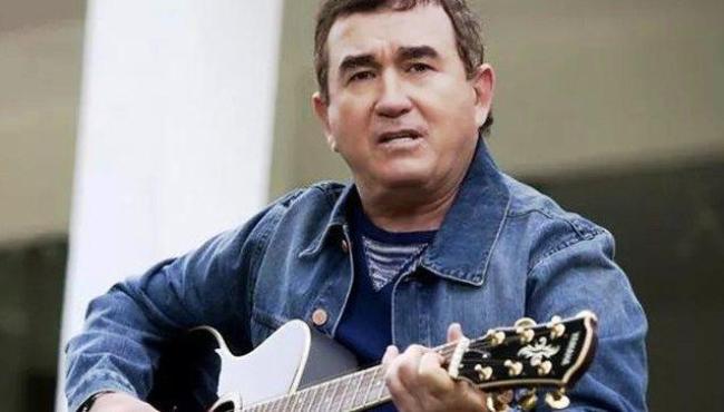 Amado Batista convoca povo para ato contra STF em vídeo