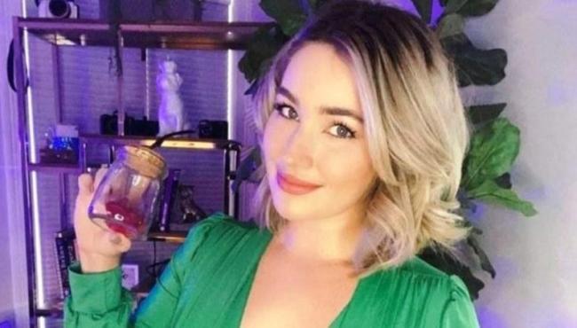 Americana fatura R$ 835 mil vendendo seus puns em frascos com ‘pétalas’