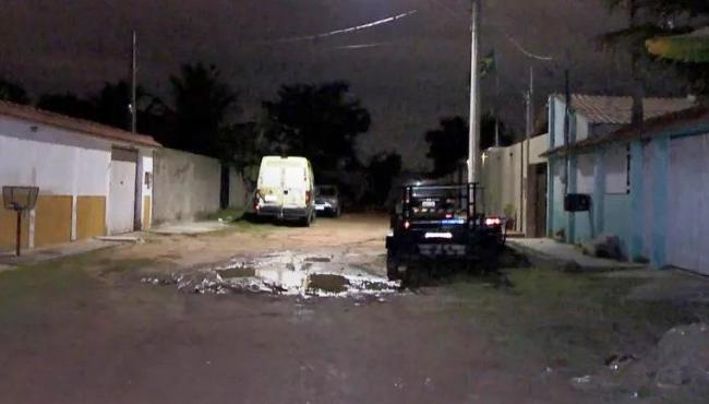 Amigos são mortos a tiros em casa alugada para fim de semana em Guarapari, ES