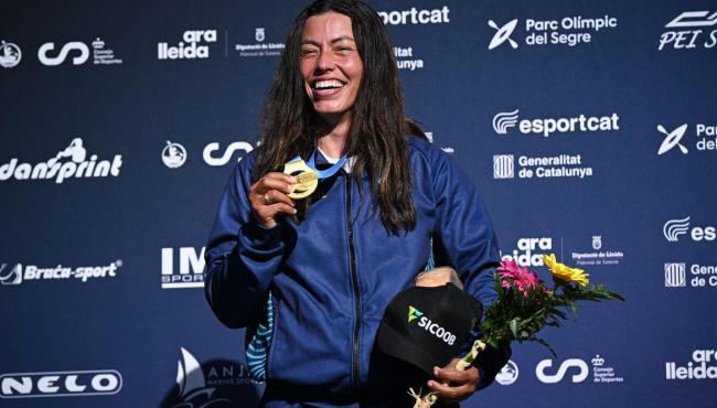 Ana Sátila é ouro em etapa da Copa do Mundo de canoagem slalom