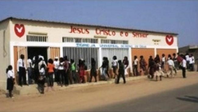 Angola ordena fechamento de templos da Igreja Universal, acusada de crimes