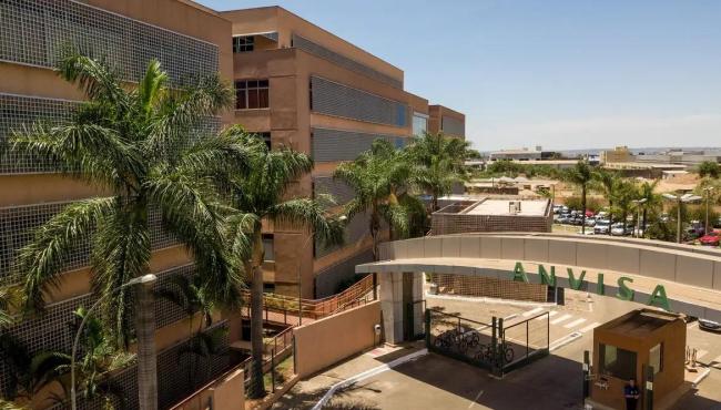 Anvisa determina suspensão de tônico capilar e apreensão de cosméticos