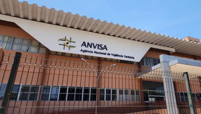 Anvisa proíbe comercialização de medicamentos e complemento alimentar