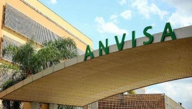 Anvisa proíbe fabricação de sete produtos para cabelos