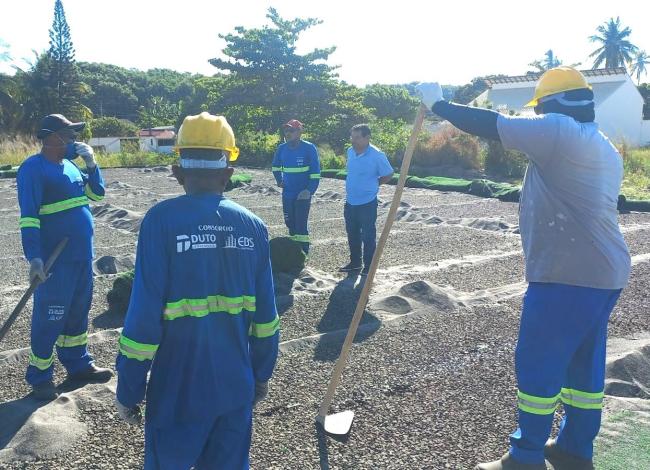 Após 12 anos, começa a revitalização dos campos society do Catita e da Cohab em Conceição da Barra, ES