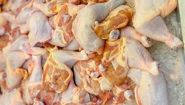 Após acordo trabalhista, abatedouro e frigorífico terá que doar 10 toneladas de coxa e sobrecoxa de frango no ES