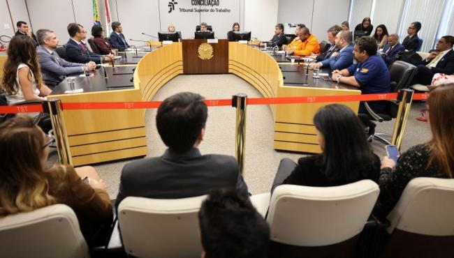 Após acordo, TST encerra dissídio coletivo de greve dos petroleiros