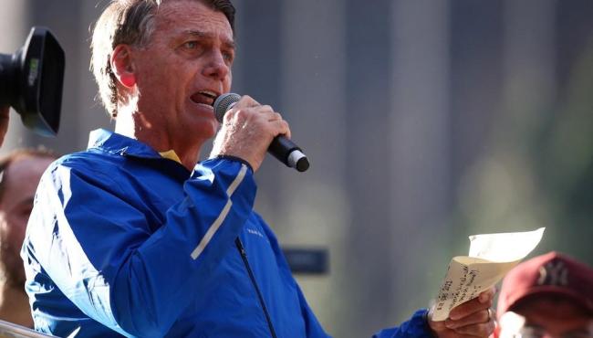 Após tarifaço de Trump contra o Brasil, Bolsonaro posta indireta a Lula: Povo 'geme' quando os ‘perversos governam’