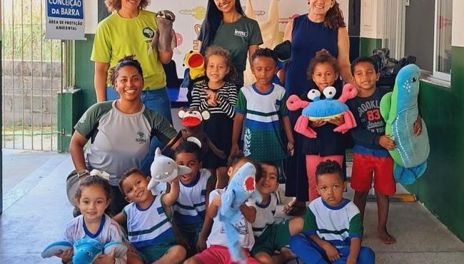 Área de Proteção Ambiental de Conceição da Barra, no ES, realiza ação de educação ambiental em escola da região