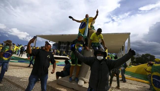 Argentina concede refúgio permanente a condenado pelo 8 de janeiro