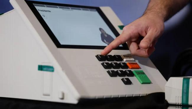 Assinatura digital e lacração impedem alteração em sistemas eleitorais