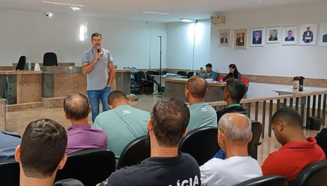 Autoridades se reúnem para debater medidas de segurança nas escolas de Pedro Canário, ES
