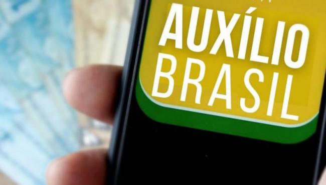 Auxílio Brasil começa a ser pago em dez dias, mas ainda com dúvidas