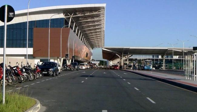 Avião faz pouso de emergência em Vitória após passageiro morrer durante o voo
