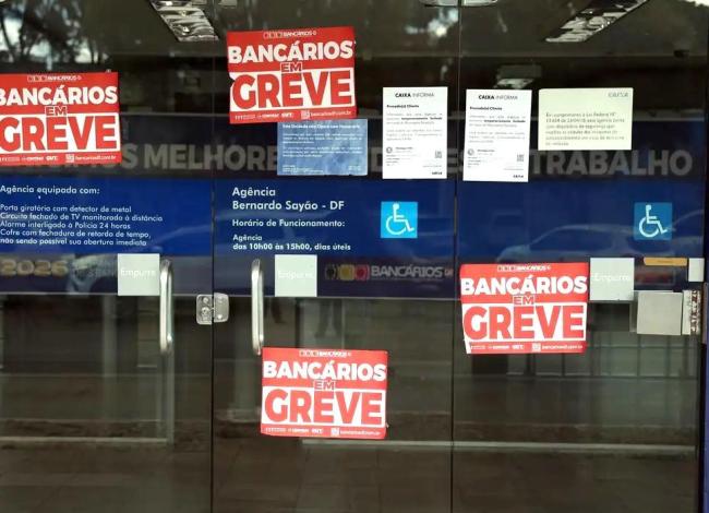 Bancários rejeitam proposta da Caixa e mantêm greve nacional