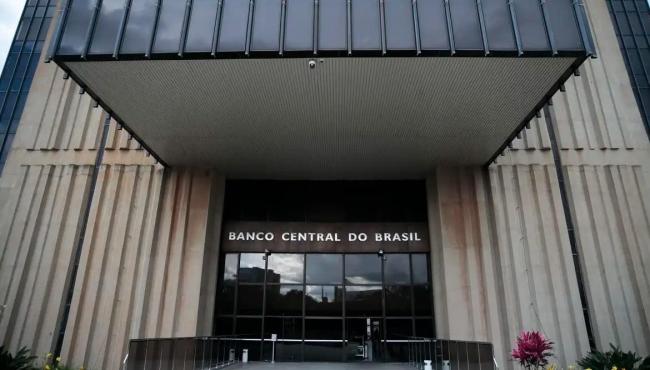 Banco Central sobe taxa de juros para 14,75% ao ano, maior valor desde 2006