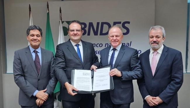 Bandes e BNDES firmam parceria para melhorar qualidade de concessões e PPPs estaduais de serviços públicos