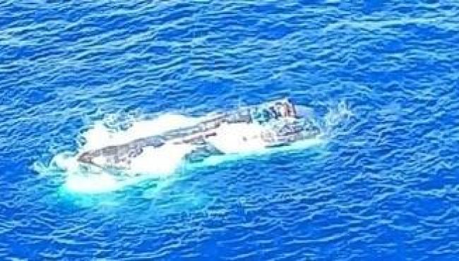 Barco pesqueiro que desapareceu em SC é encontrado pela Marinha; duas pessoas estão desaparecidas