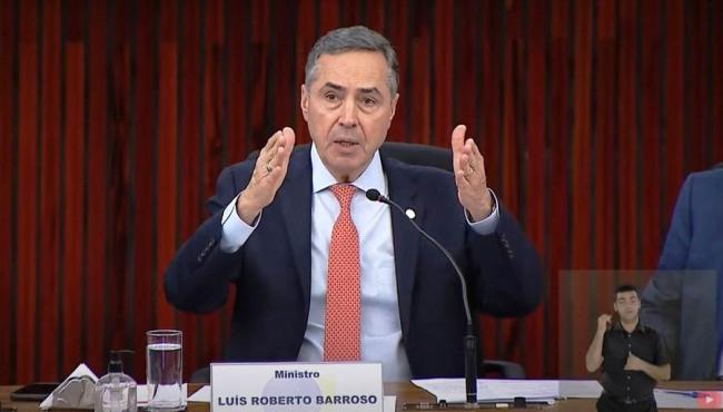 Barroso confirma validade das federações partidárias e define prazo de 6 meses para registro