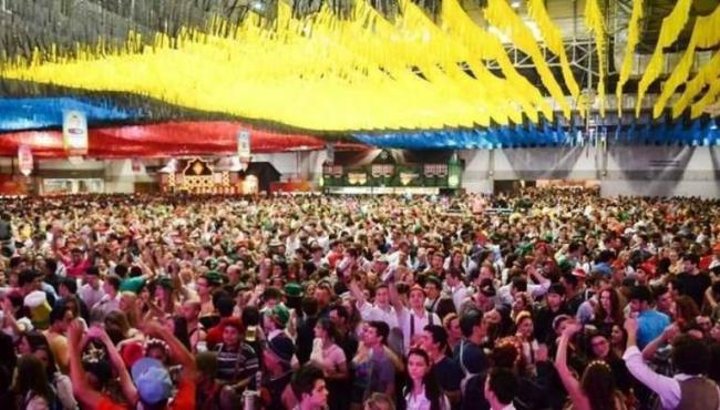 Blumenau cancela Oktoberfest e Réveillon 2020 para conter covid-19