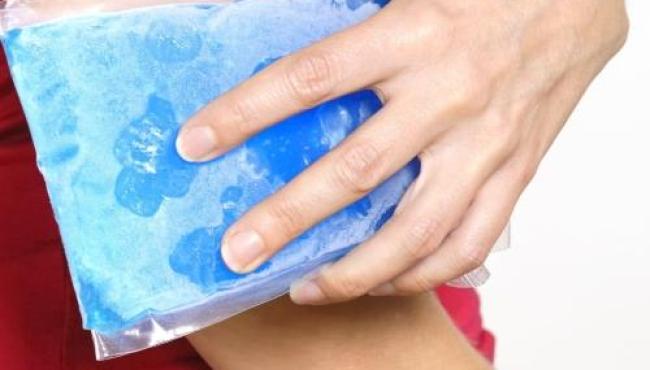 Bolsa de gelo ou água quente? Veja quando usar cada uma delas