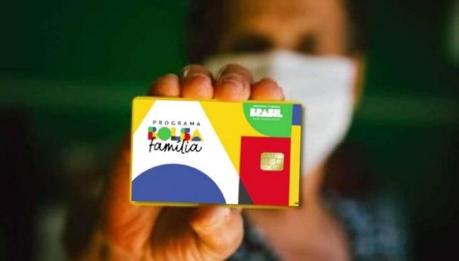 Bolsa Família começa a ser pago a 21,1 milhões de inscritos nesta sexta-feira (17)