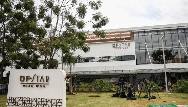 Bolsonaro apresenta melhora clínica, mas segue em UTI