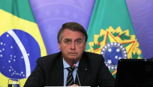 Bolsonaro assina MPs que abrem caminho para nova rodada do auxílio emergencial