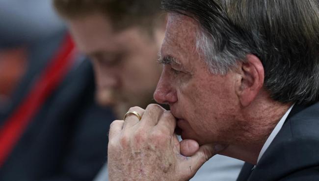 Bolsonaro defende anulação da delação após vazamento de supostas mensagens de Cid