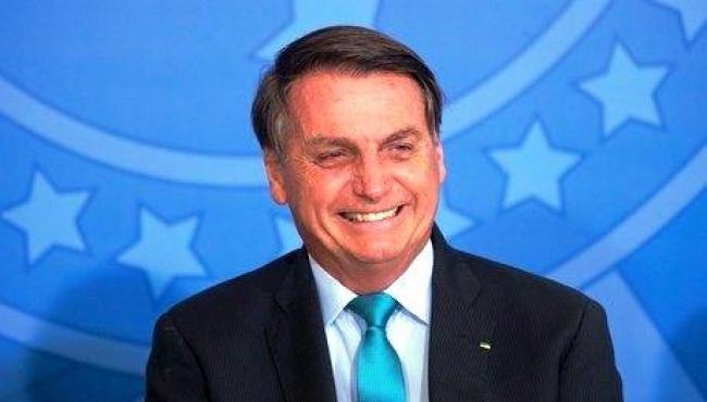 Bolsonaro deve sancionar com Maia e Alcolumbre mudanças na CNH