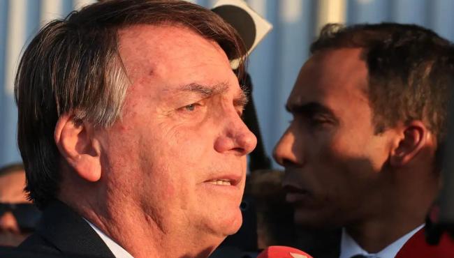 Bolsonaro diz ao STF que seria "ilógico" pedir asilo a embaixador