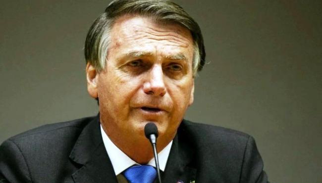 Bolsonaro diz sofrer “perseguição implacável” por Alexandre de Moraes