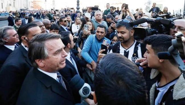 Bolsonaro diz ter ‘paraquedas reserva’ para viabilizar Auxílio Brasil