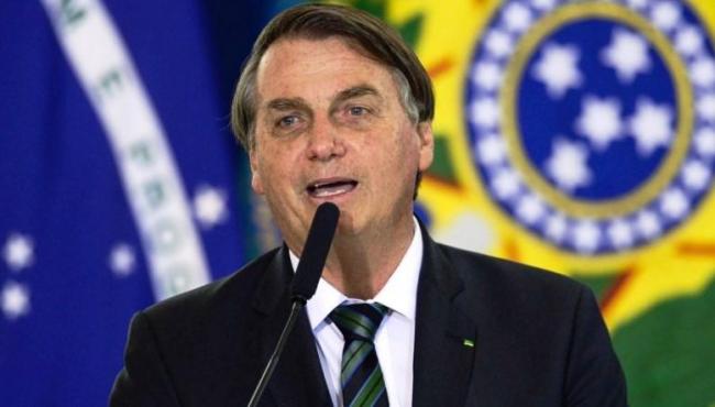 Bolsonaro estuda extensão do auxílio por mais alguns meses: ‘Não pode ser eterno