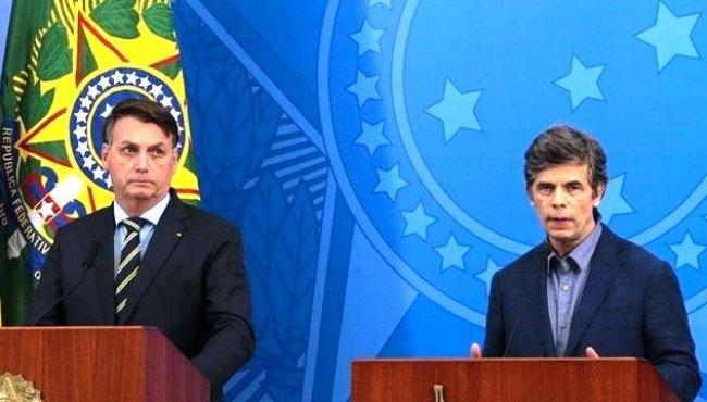 Bolsonaro faz pronunciamento após demissão de Mandetta e apresenta novo ministro