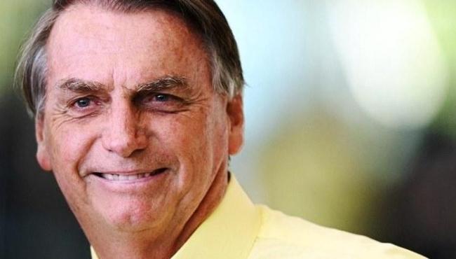 Bolsonaro garante reajuste acima da inflação para aposentados e servidores em 2023