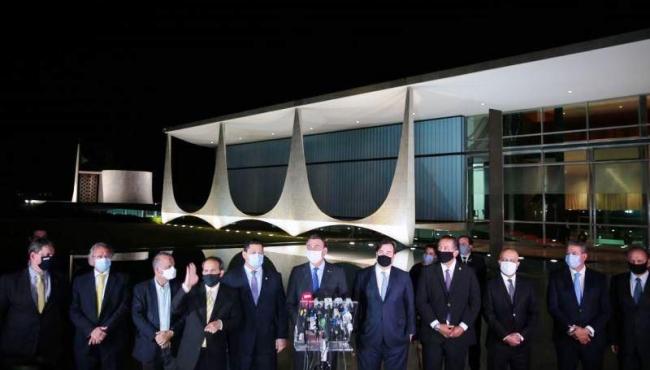 Bolsonaro, Maia e Alcolumbre defendem teto de gastos em pronunciamento