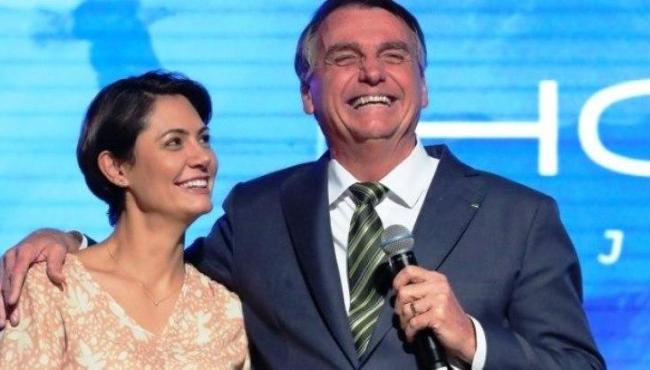 Bolsonaro pretende manter privatizações e Auxílio Brasil